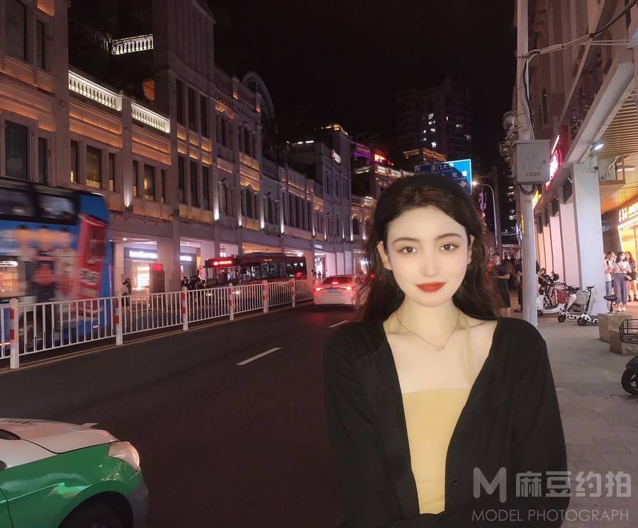 夜景模特