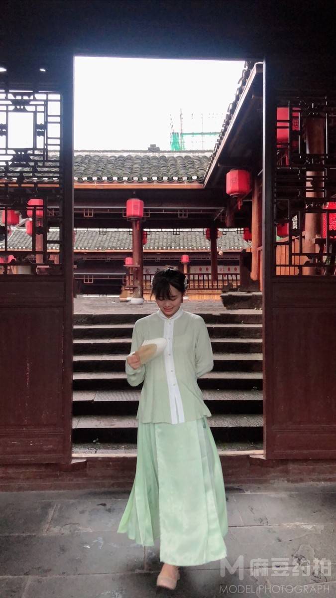 汉服模特
