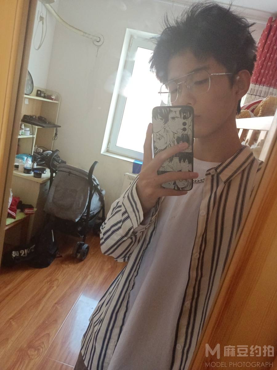 纪实模特