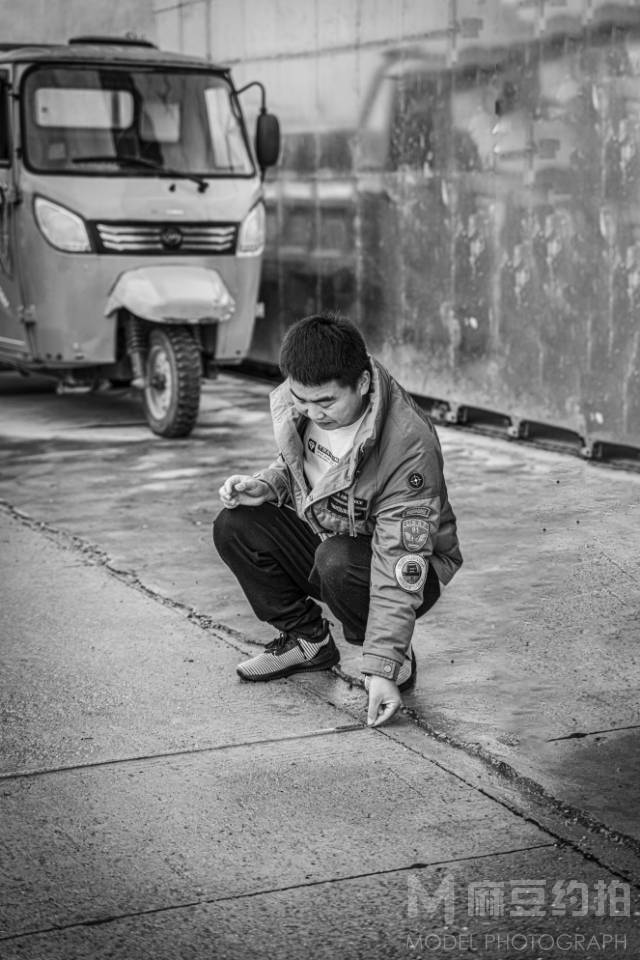 黑白模特