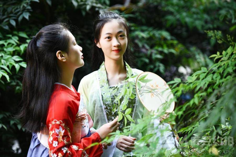 汉服模特