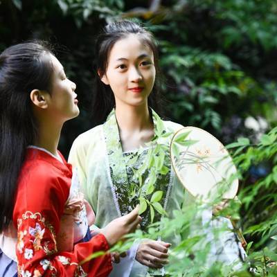 汉服模特
