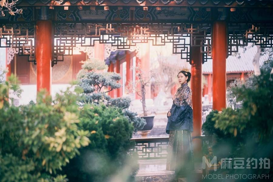 汉服模特