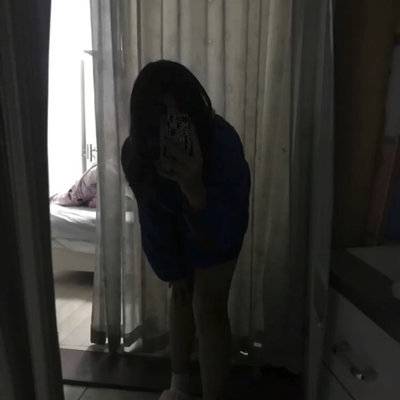 黑白模特