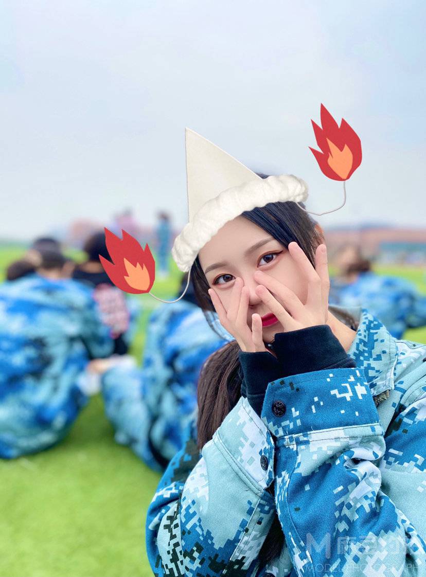 校园模特