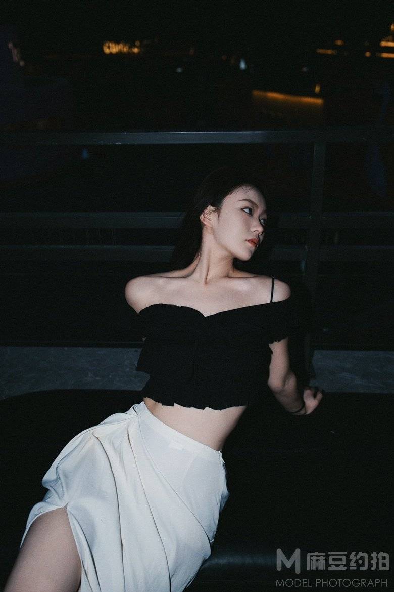 夜景模特