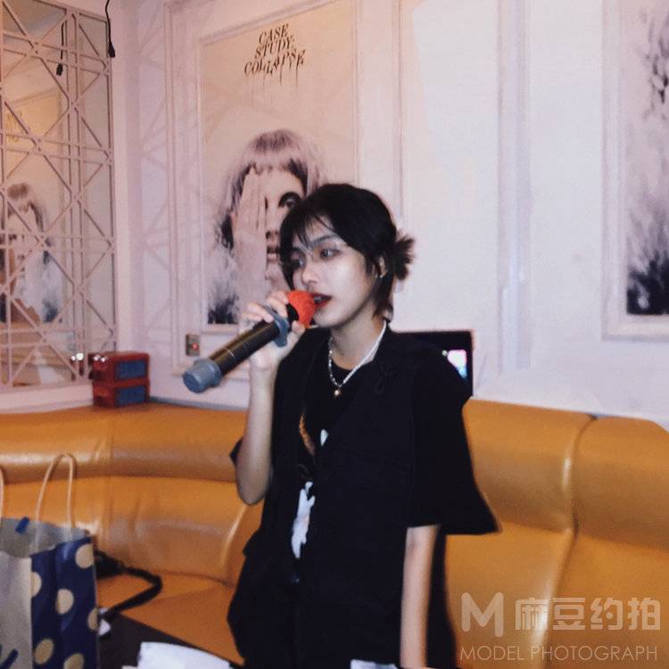 纪实模特