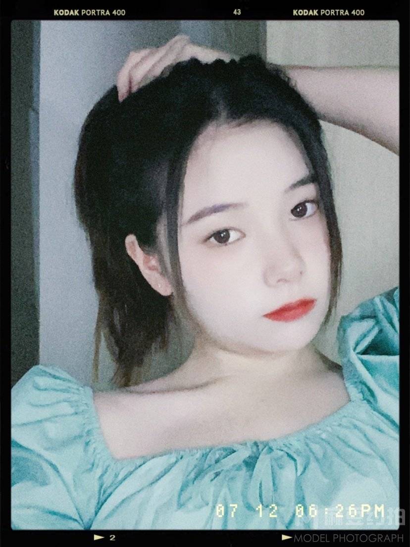 校园模特
