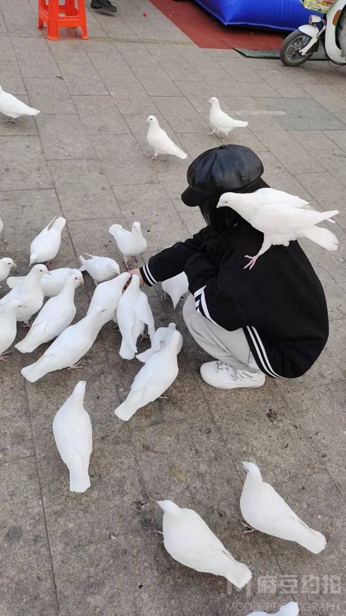 情绪模特