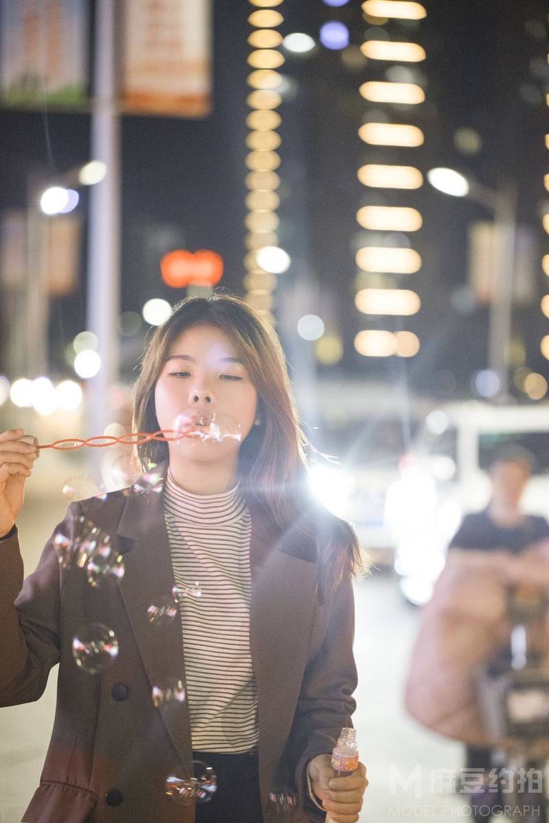 夜景模特