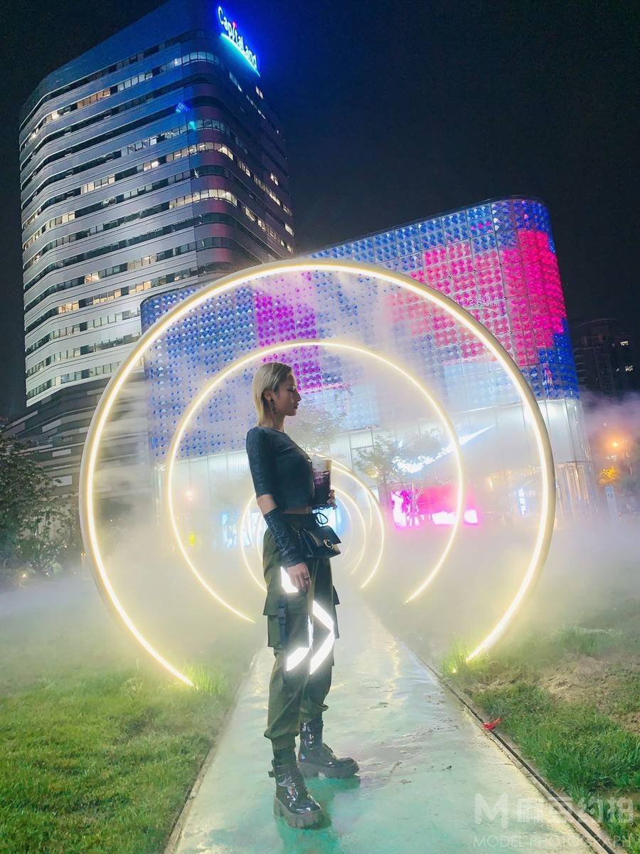 暗黑模特