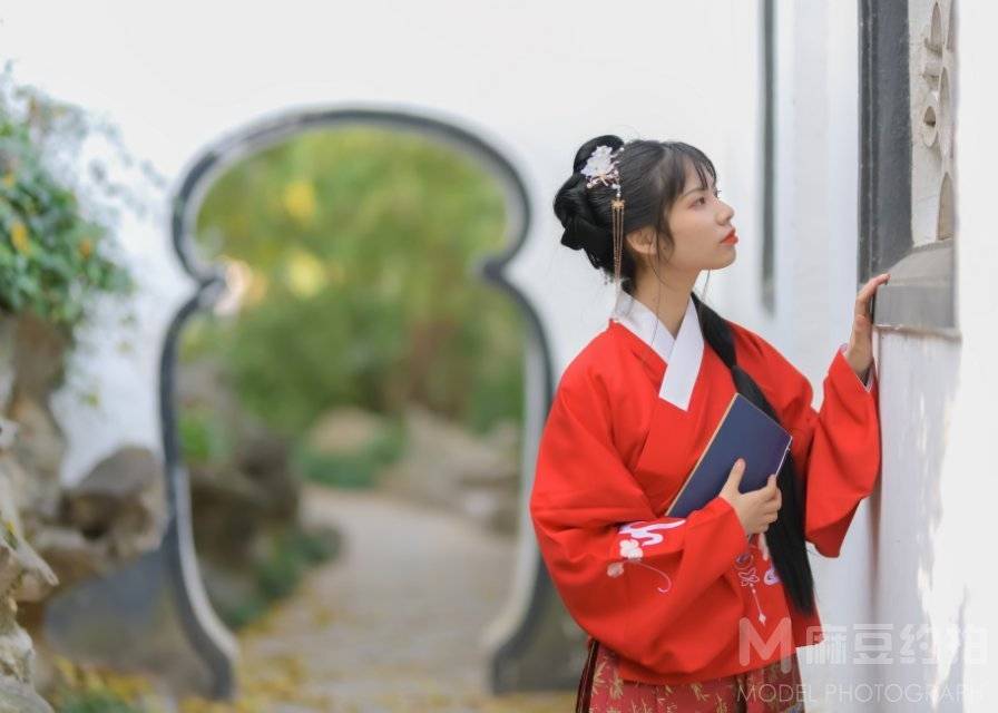 汉服模特