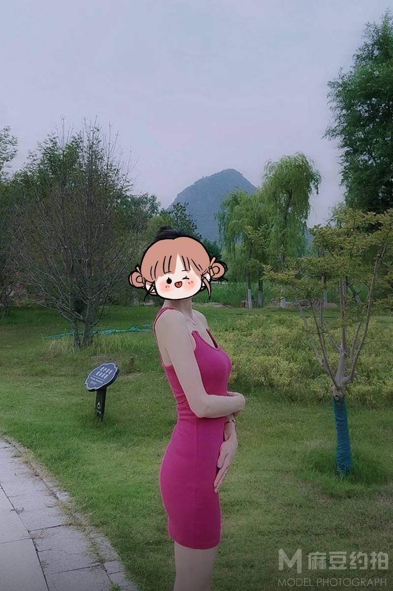 宝丽来模特