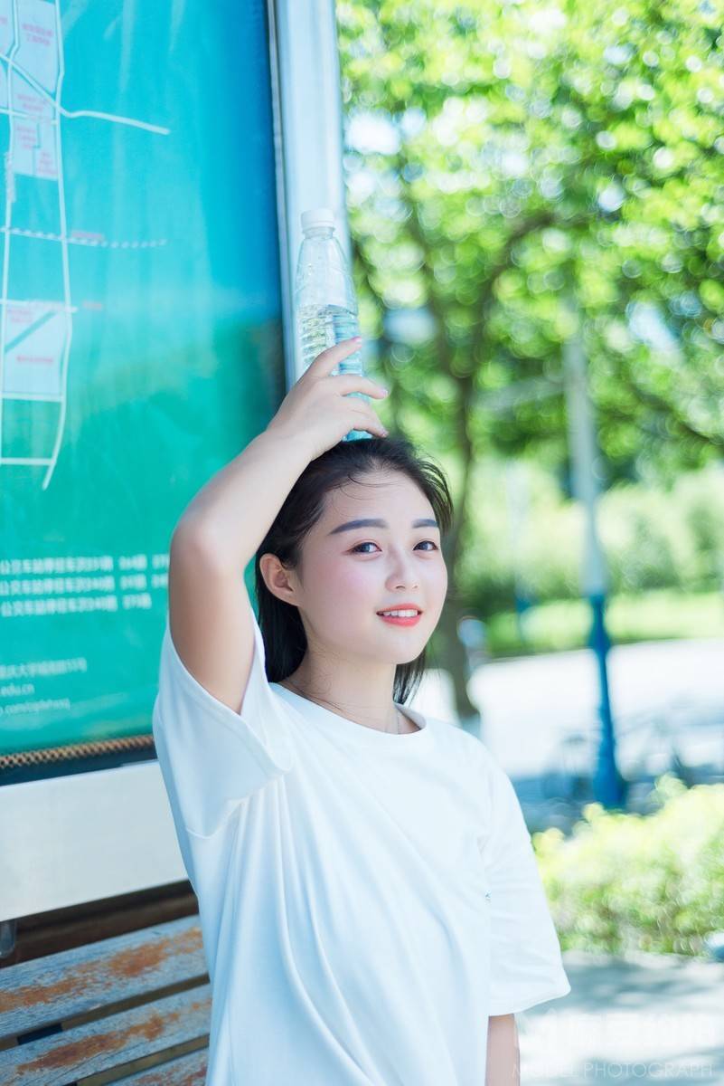 校园模特