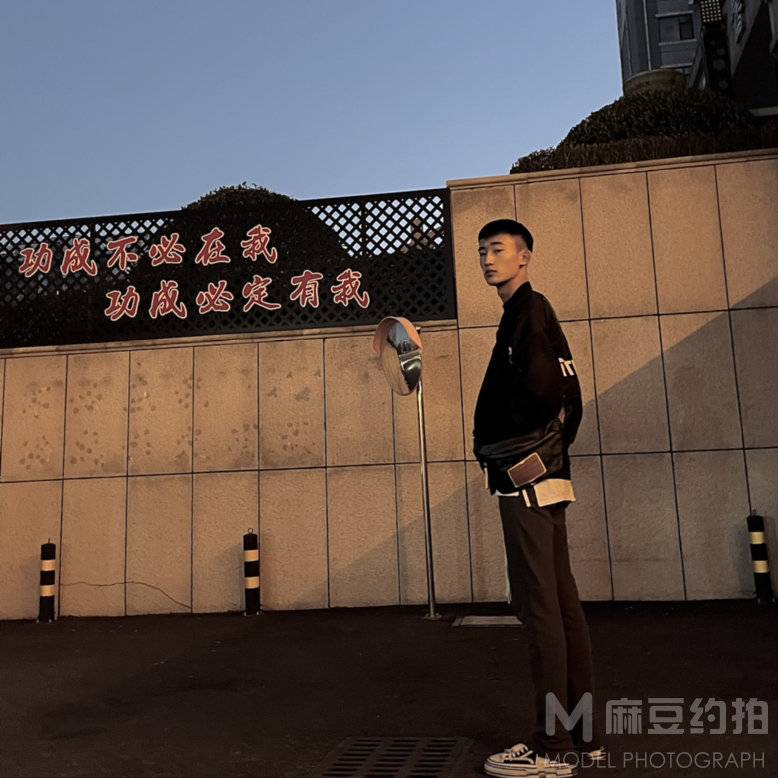 黑白模特