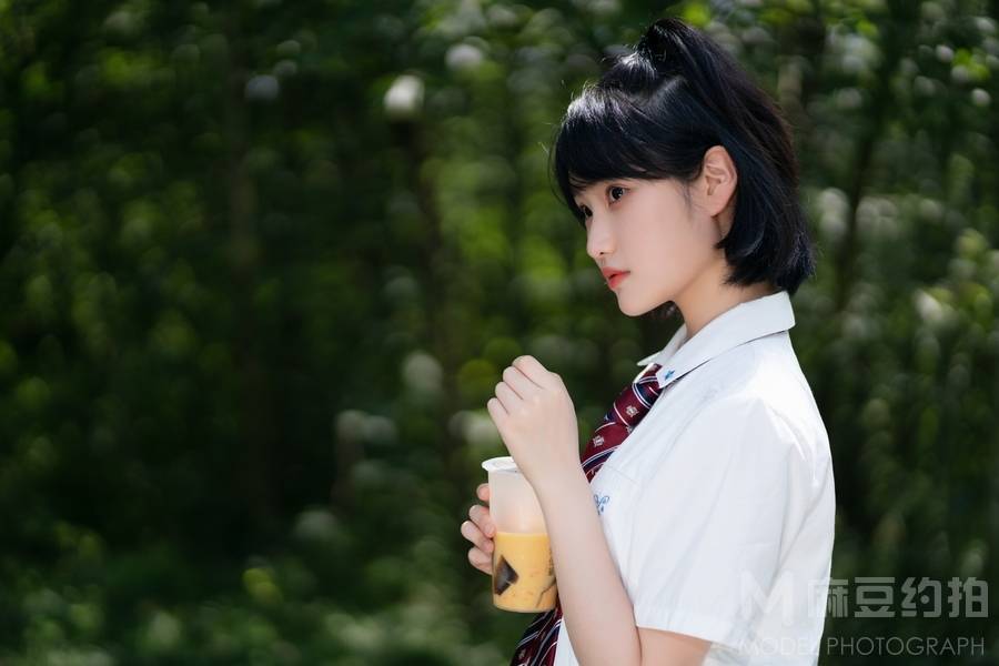 清新模特