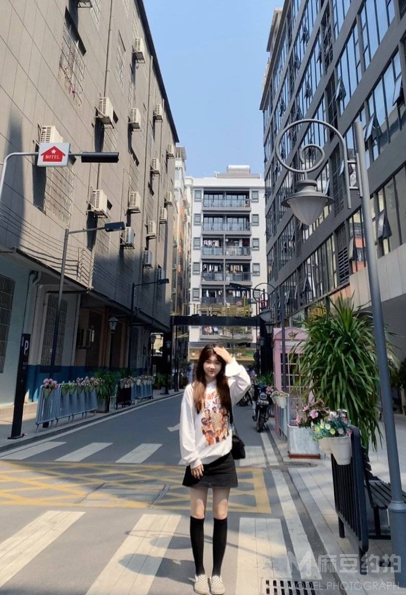 校园模特