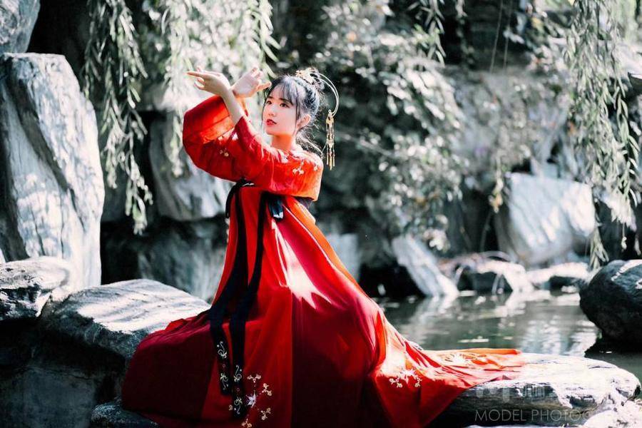 汉服模特