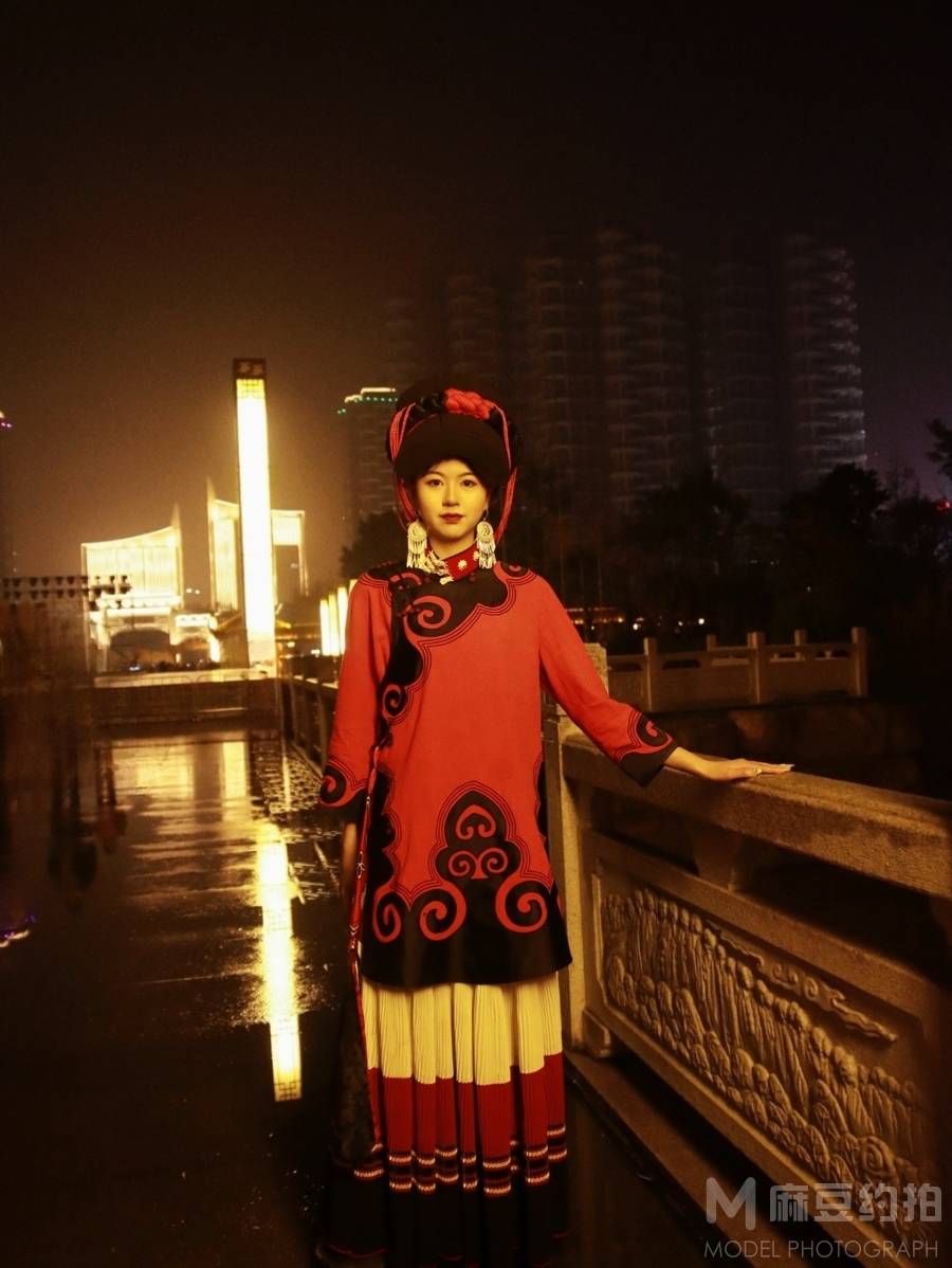 夜景模特