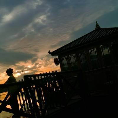 夜景模特