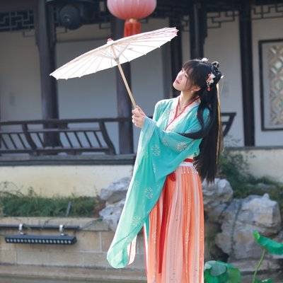 汉服模特