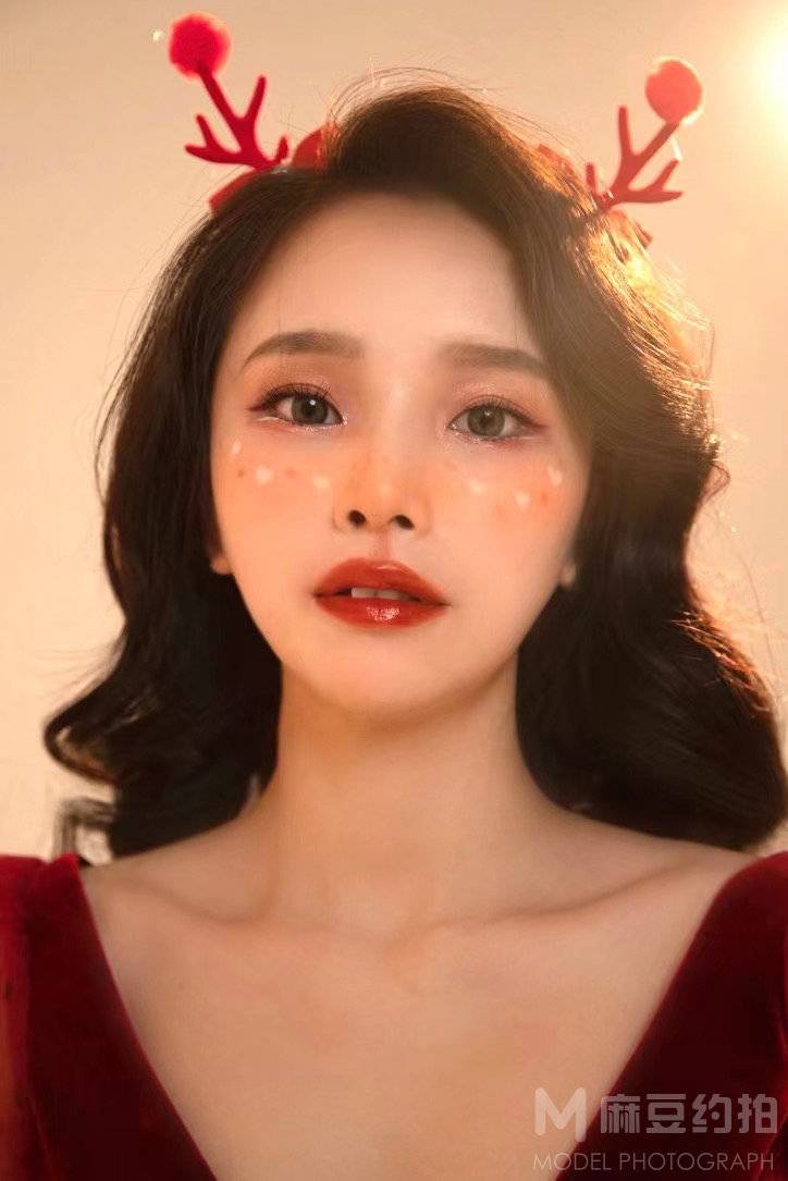 妆容模特