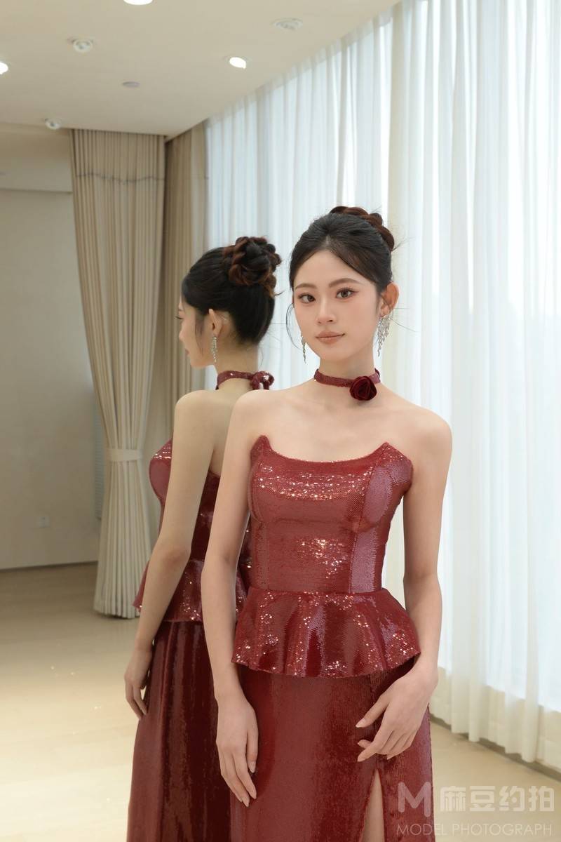 校园模特