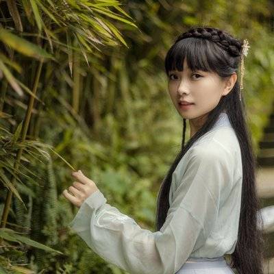 汉服模特