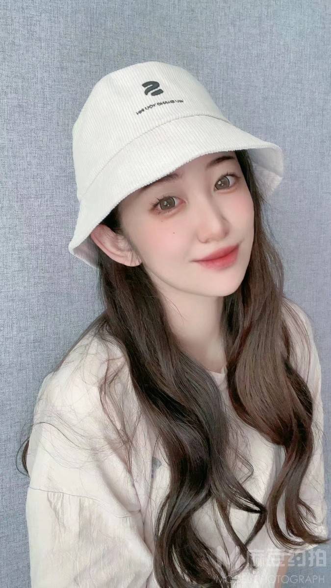 黑白模特
