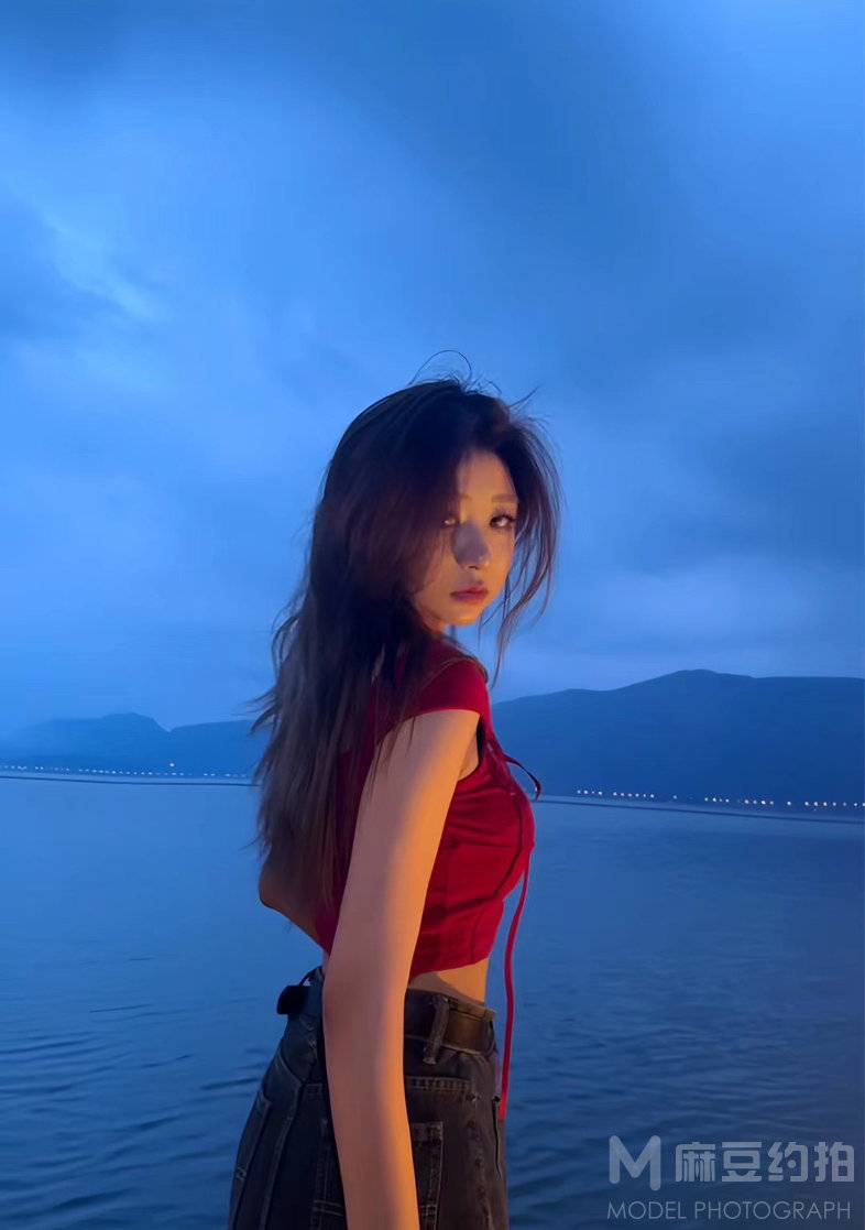 夜景模特