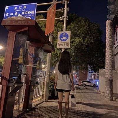 黑白模特