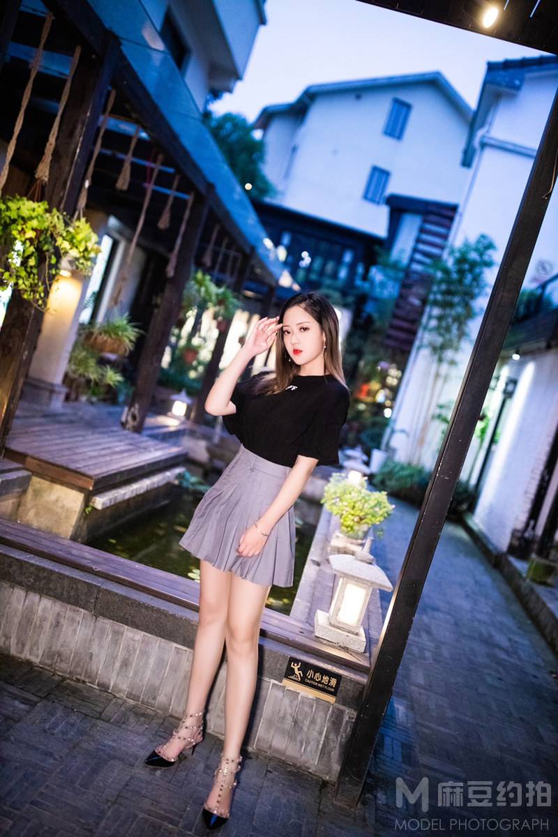夜景模特