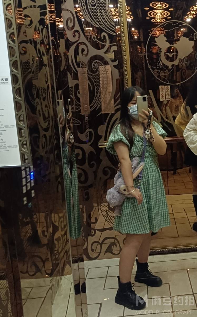 清新模特