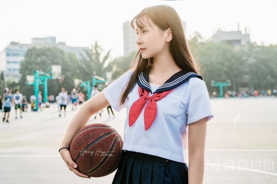 校园模特