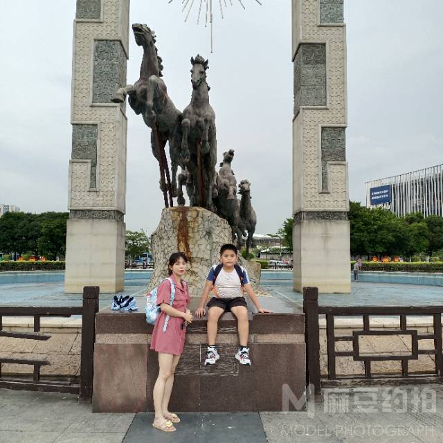 校园模特