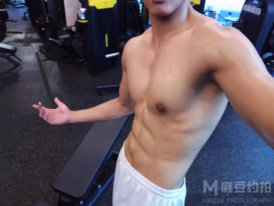 纪实模特