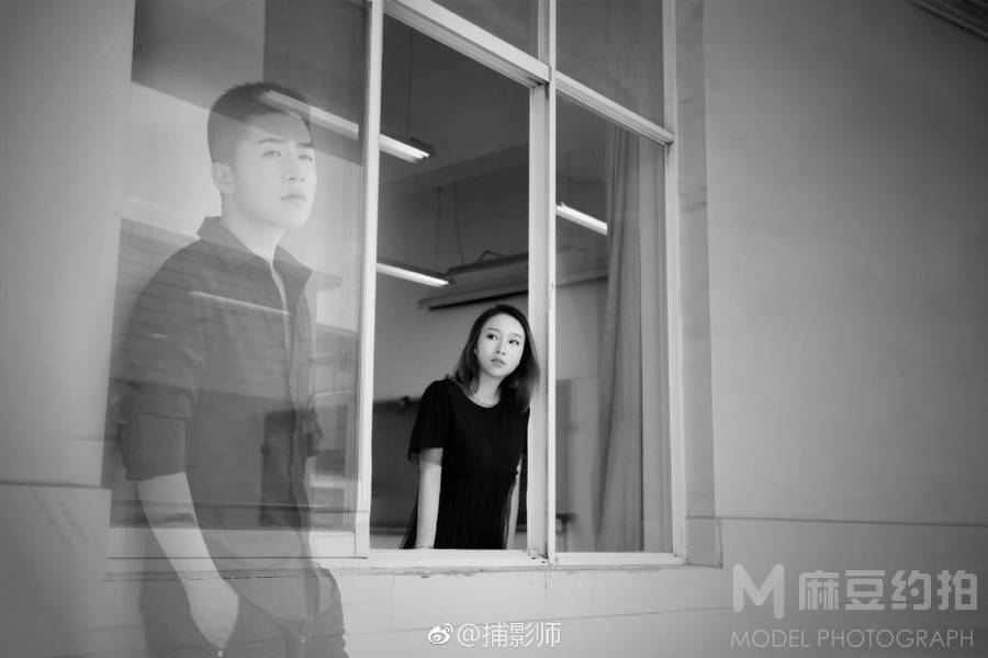 黑白模特