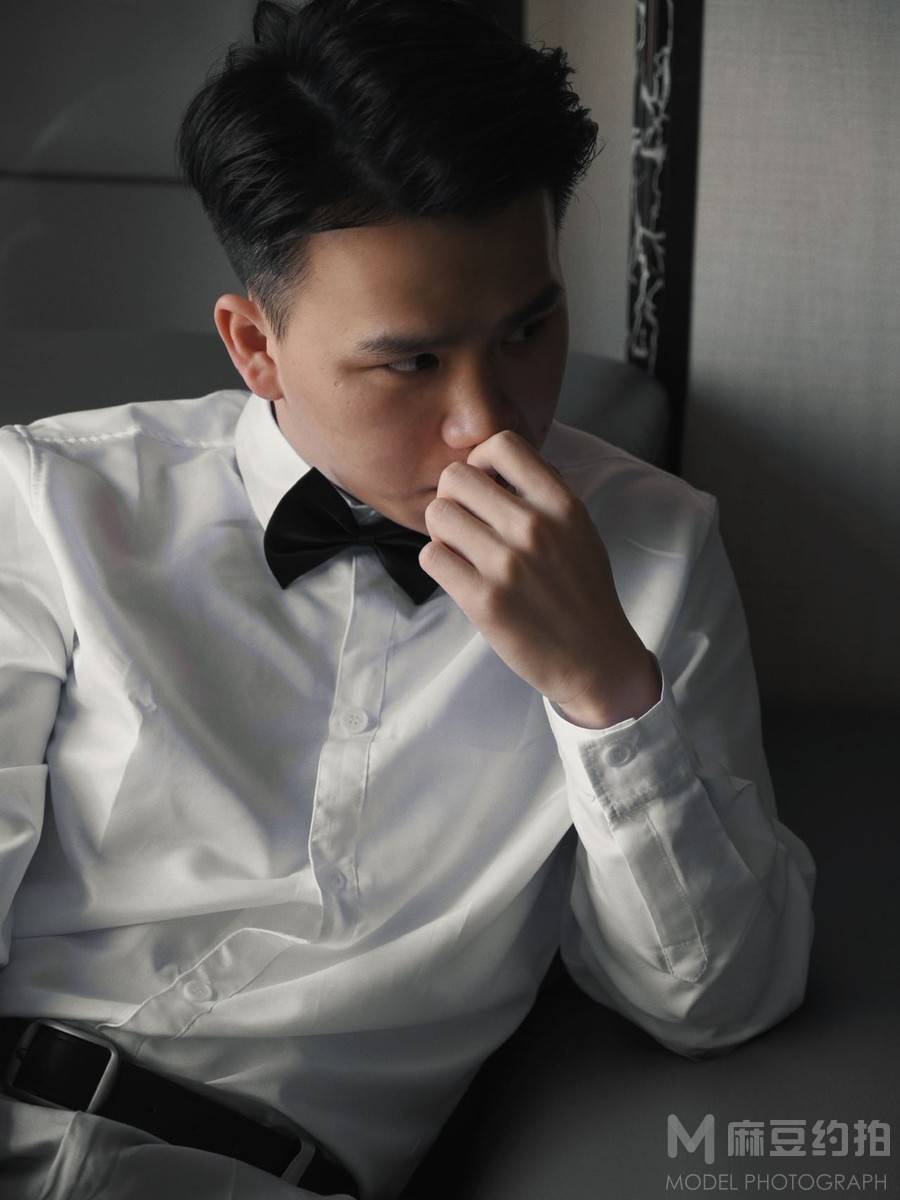 黑白模特