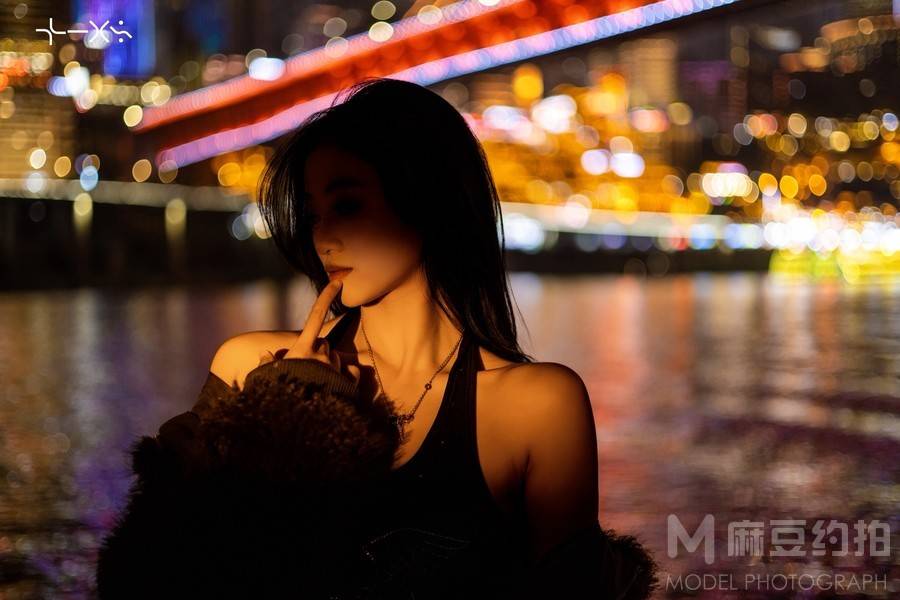 夜景模特