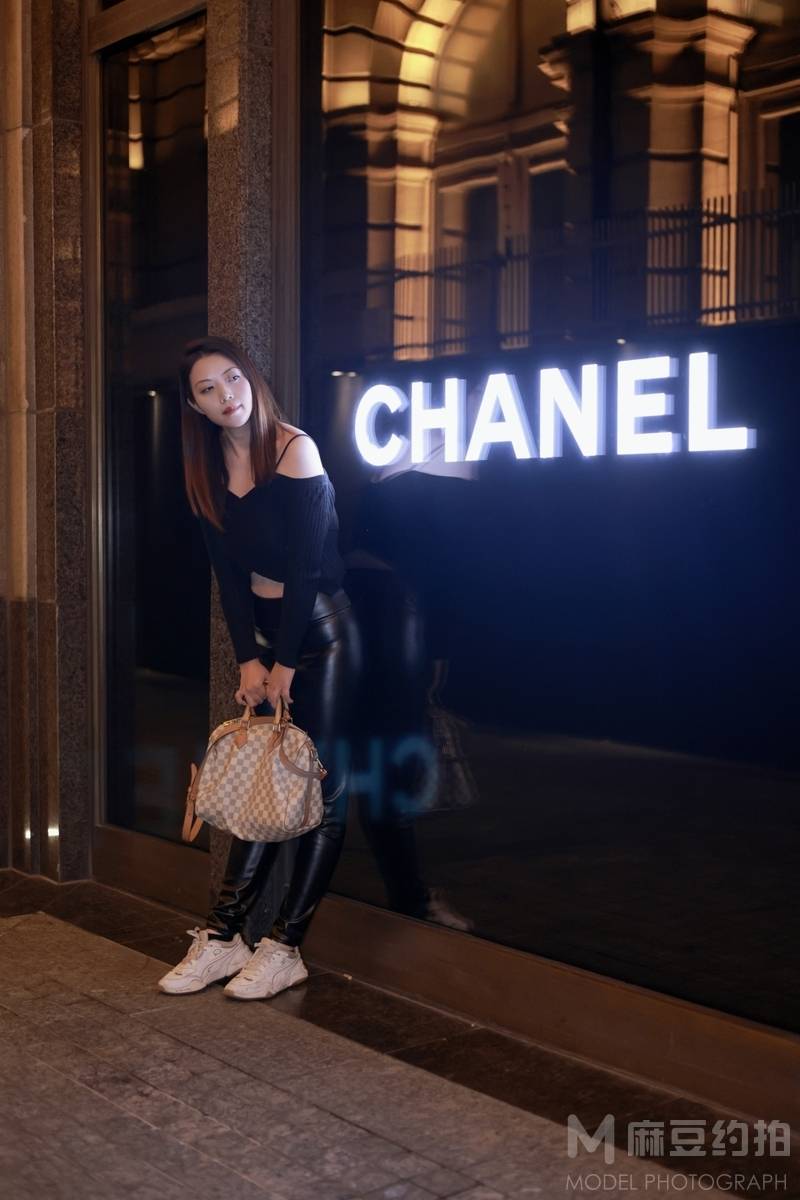 夜景模特