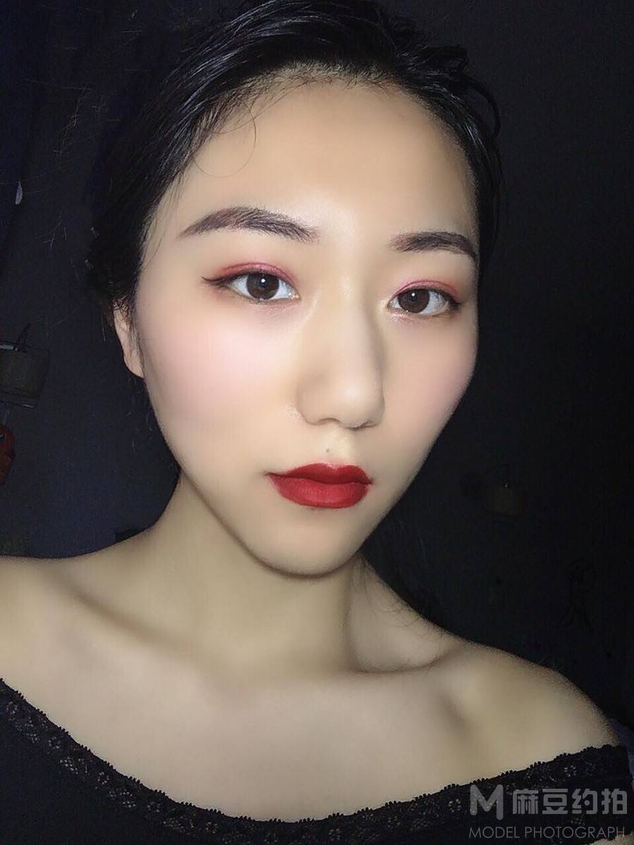 暗黑模特