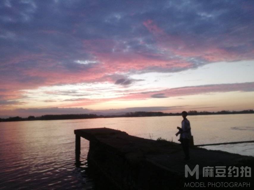 宝丽来模特