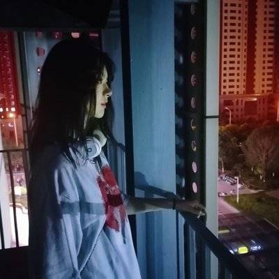 黑白模特