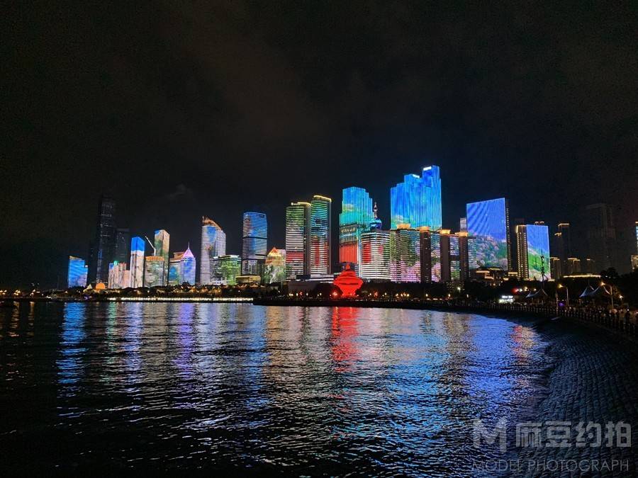 夜景模特