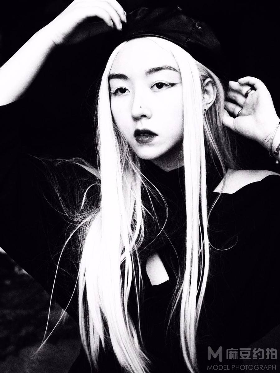 暗黑模特