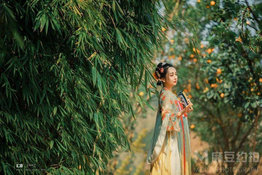汉服模特