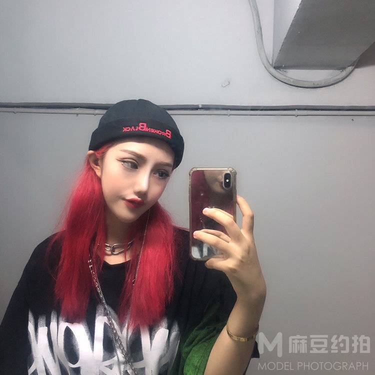 暗黑模特