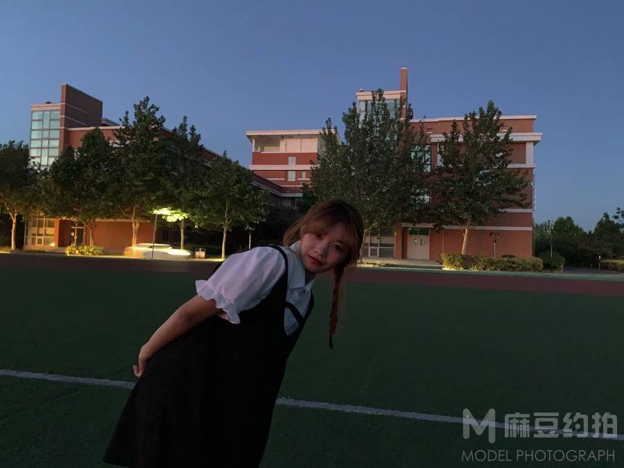 校园模特