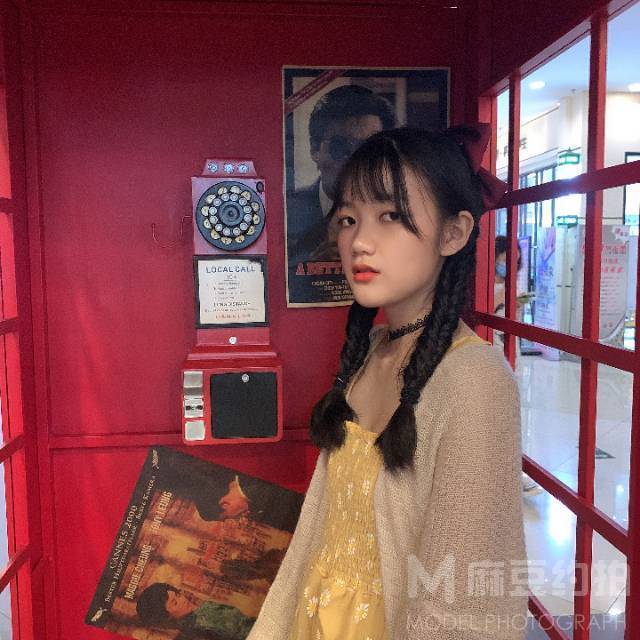 校园模特