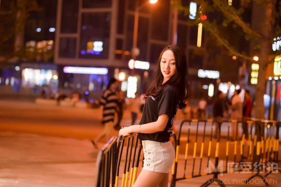 夜景模特